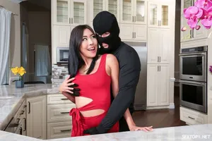 Phang nhau tập thể cùng những cô bạn học thèm đụ